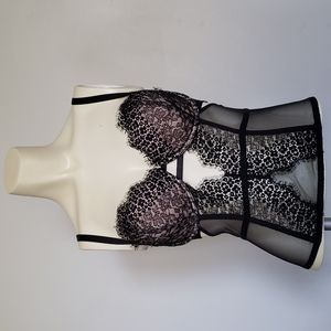 NWOT Victoria's Secret Black Lace Lightly Lined Teddy 32DD